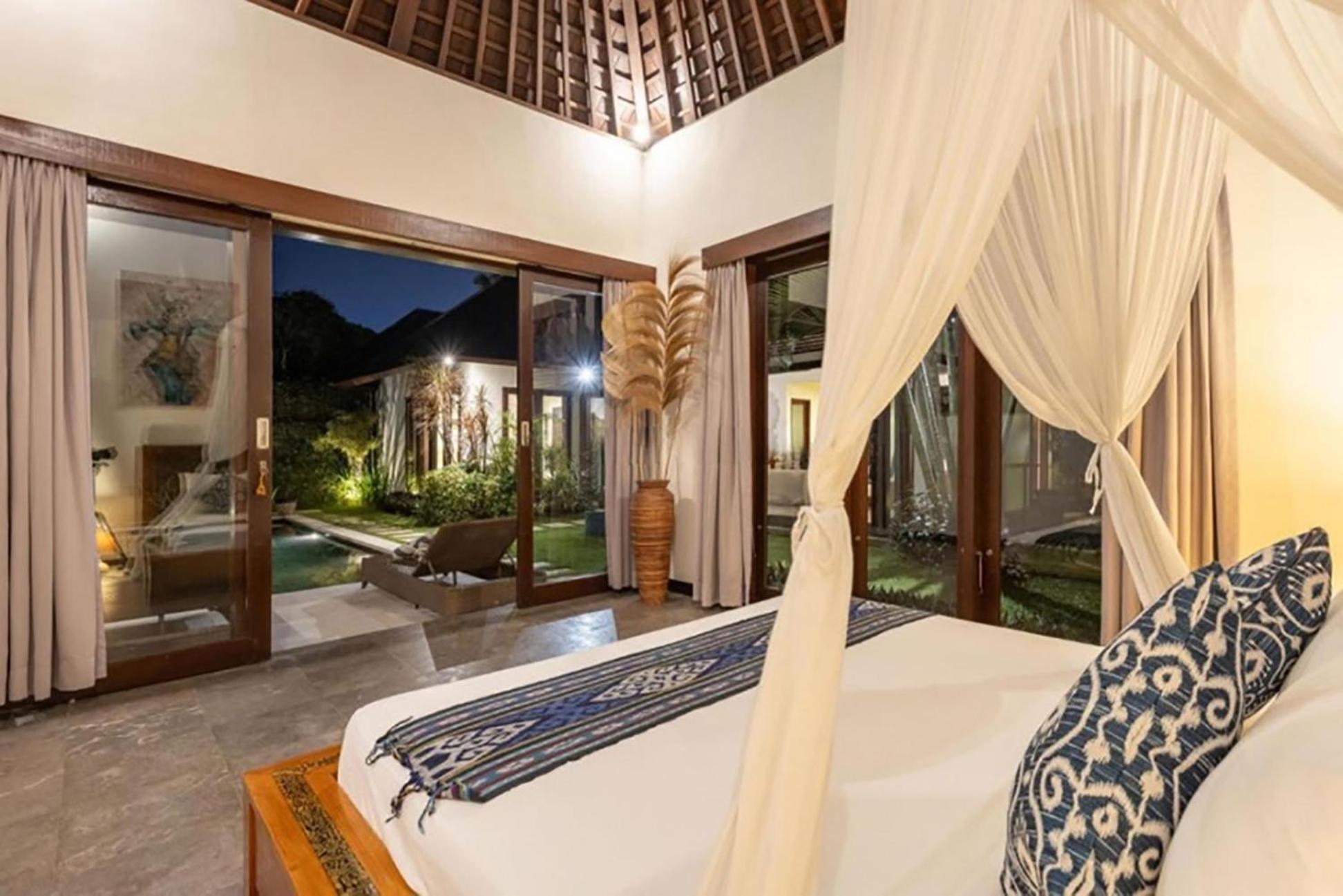 Villa Tiga Mangga By Optimum Bali Villas Seminyak  Exterior photo